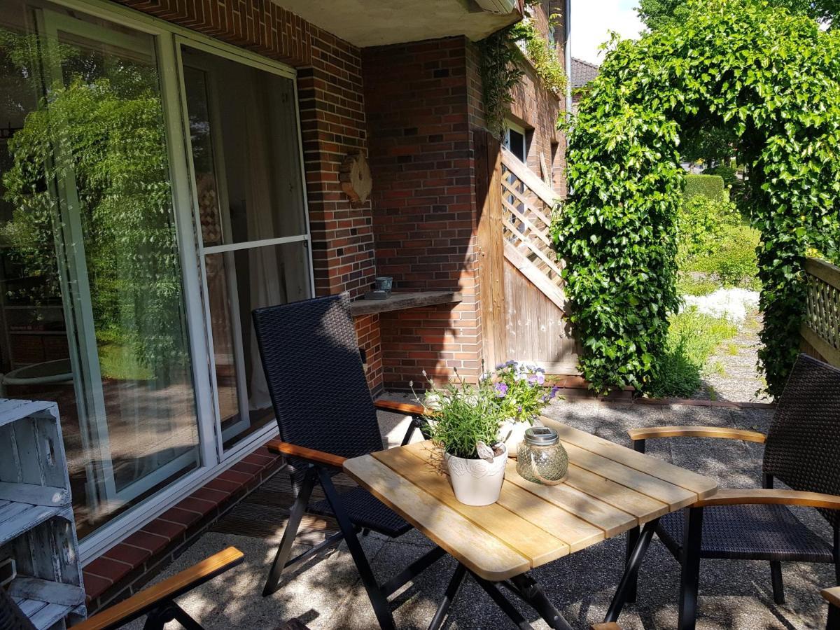 Ferienwohnung Im Naturgarten シュネーヴァーディンゲン エクステリア 写真