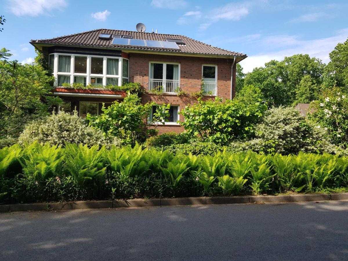 Ferienwohnung Im Naturgarten シュネーヴァーディンゲン エクステリア 写真